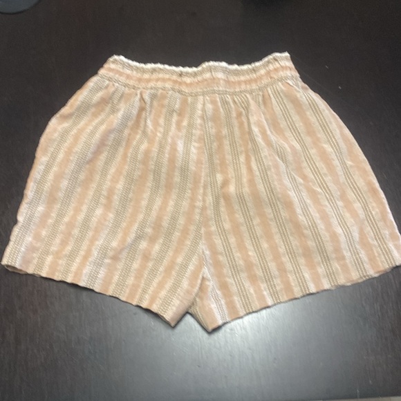 Forever 21 Shorts - Picture 2 of 2